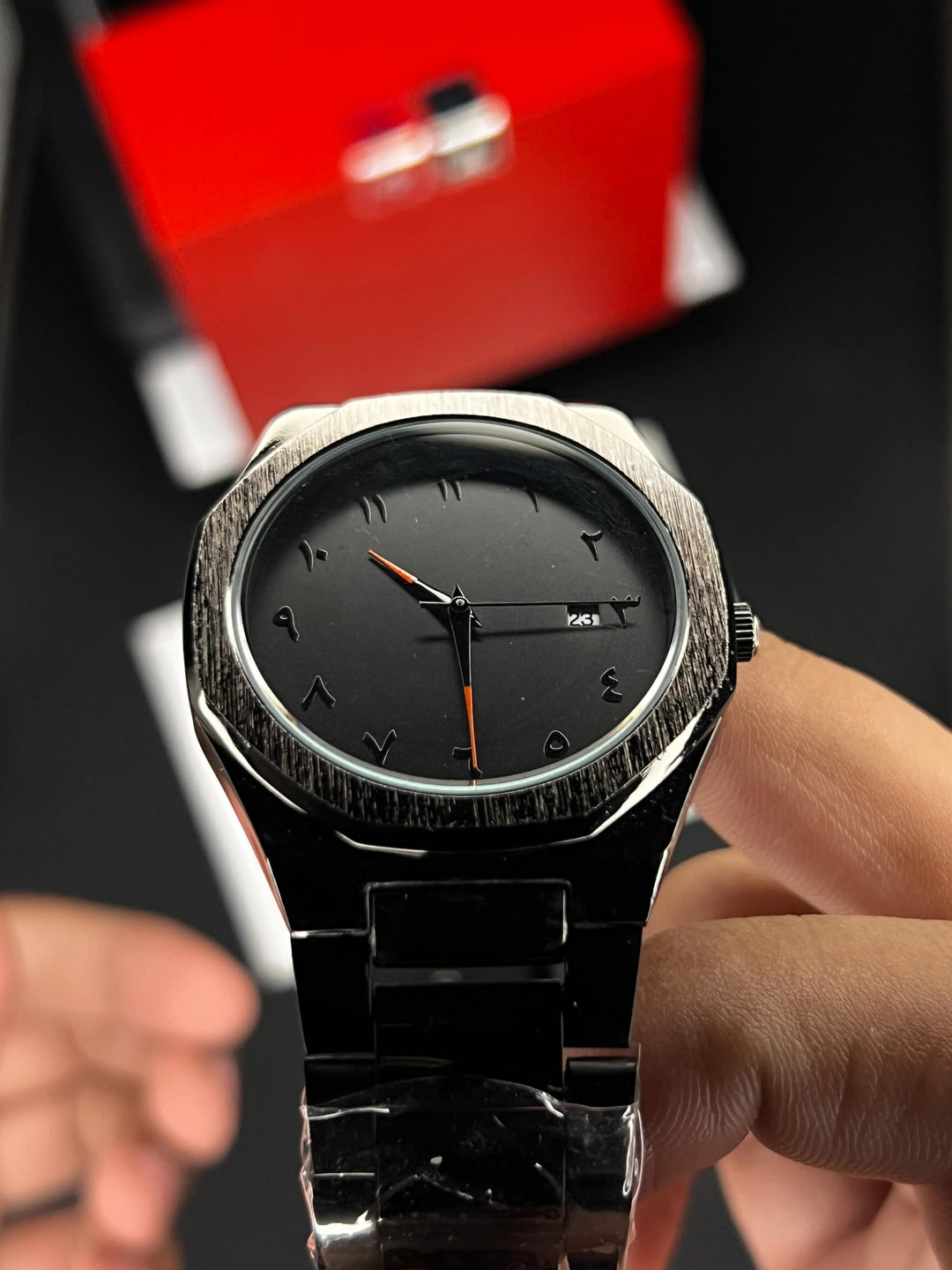 Black Aura Stainless Steel Men's Watch – Bold Elegance in Every Tick